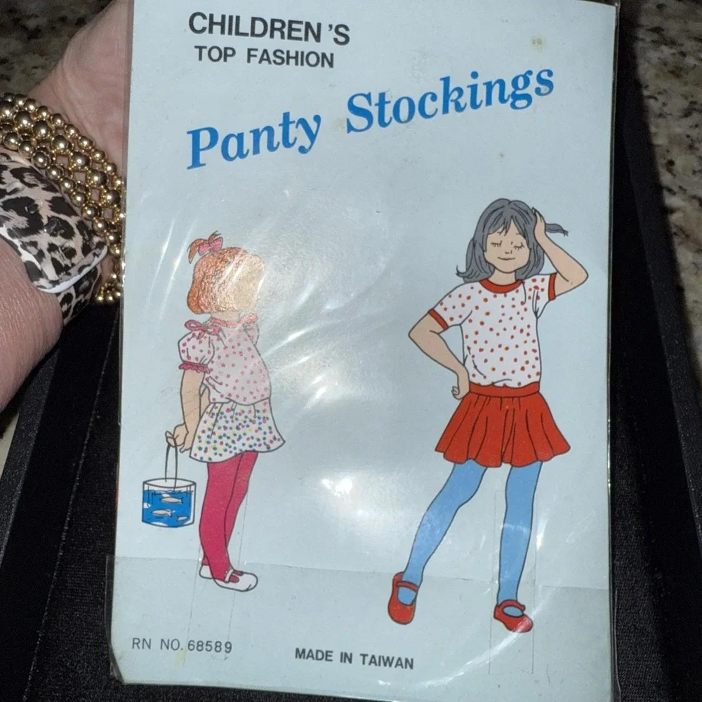 Vintage Girls Red Panty‎ Stockings Nylon Size 4-6Years Made In USA Seamless 5198